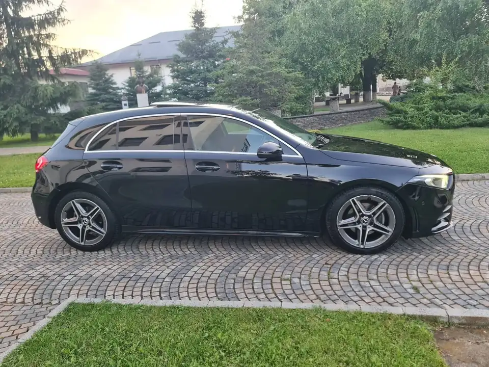 Mercedes-Benz A 180 d AMG Line – poza 3